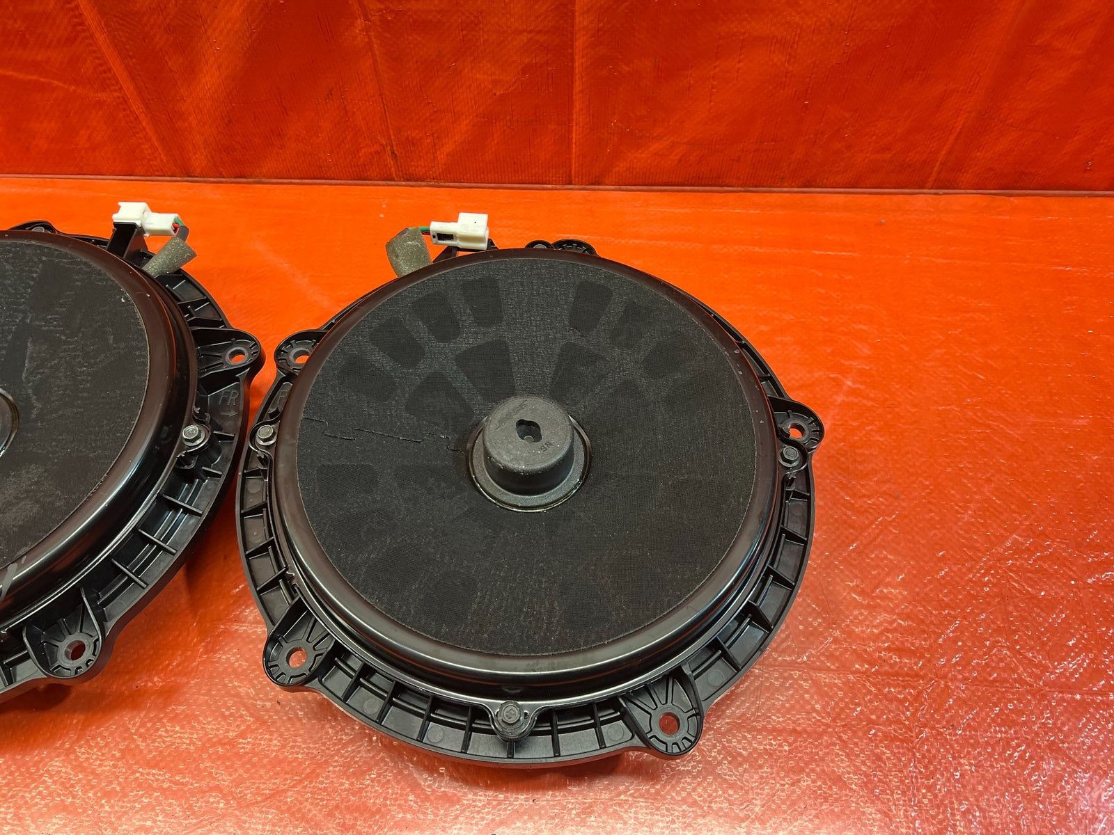 08 15 INFINITI G37 Q60   BOSE MODEL   FRONT DOOR SPEAKERS  LEFT & RIGHT OEM #1694