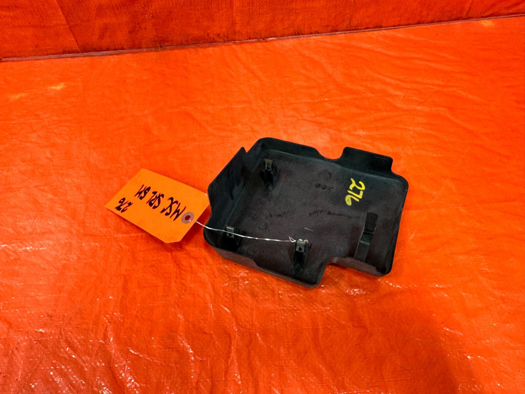 92 96 LEXUS SC300   CRUISE CONTROL ACTUATOR COVER   88212 24040   OEM #2765