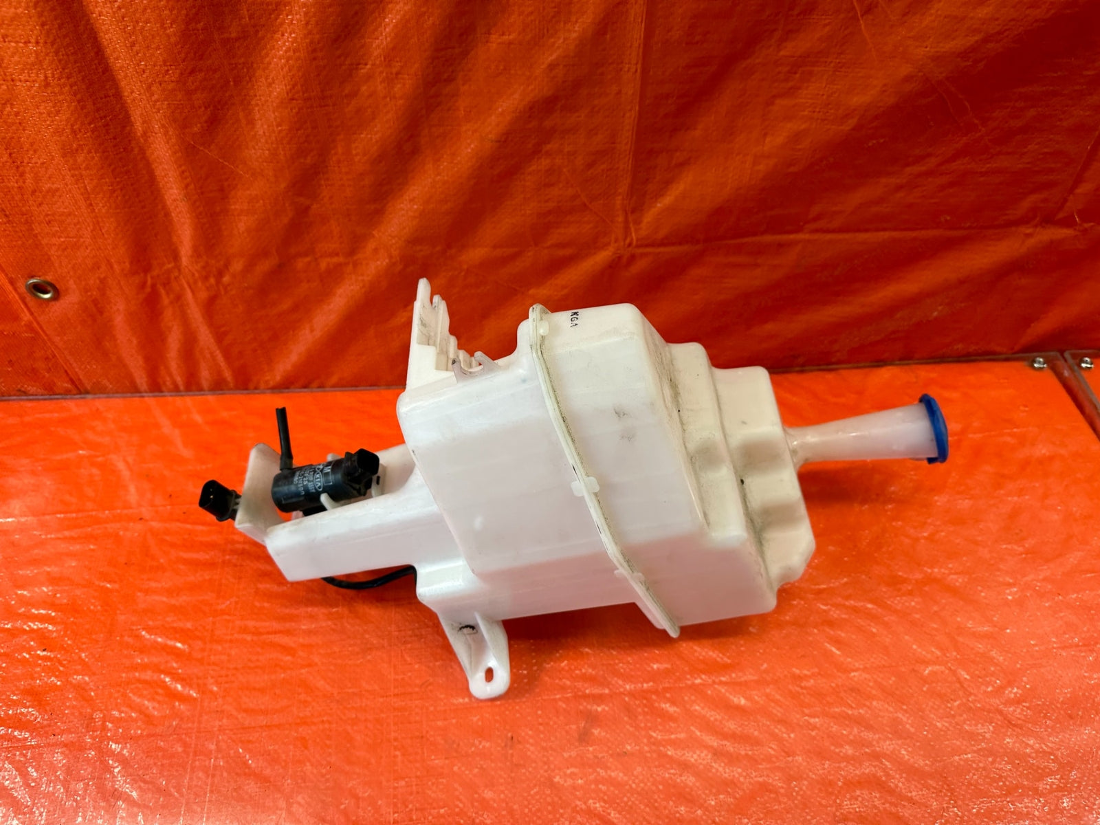 13 16 HYUNDAI GENESIS COUPE WINDSHIELD WIPER FLUID RESERVOIR TANK W/ MOTORS #2199