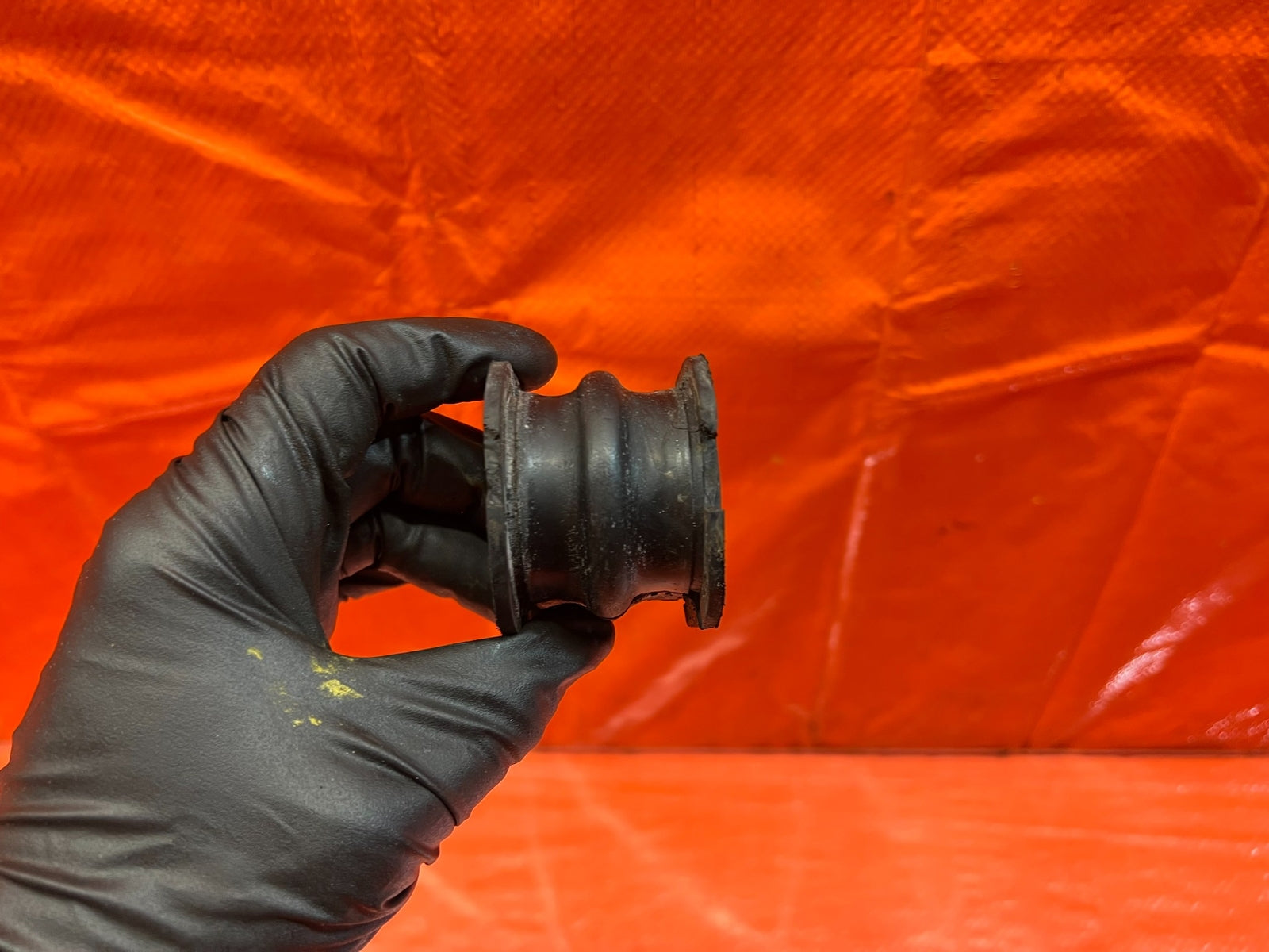 2008 INFINTI G37   FRONT   LEFT / RIGHT   SWAY STABILIZER BAR BUSHING   RWD ONLY0