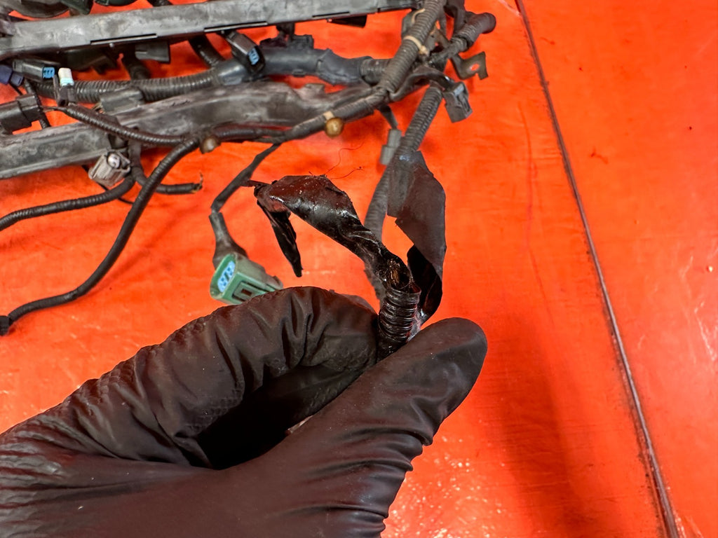 02 04 ACURA RSX   5 SPEED MANUAL ENGINE HARNESS AND CHARGE HARNESS K20A2 K20A32