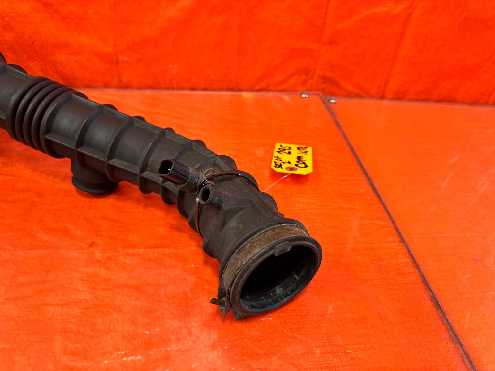 96 97 HONDA DEL SOL   D16Y8 FACTORY INTAKE AIR BOX W/ RESONATOR AND ARM OEM #2959