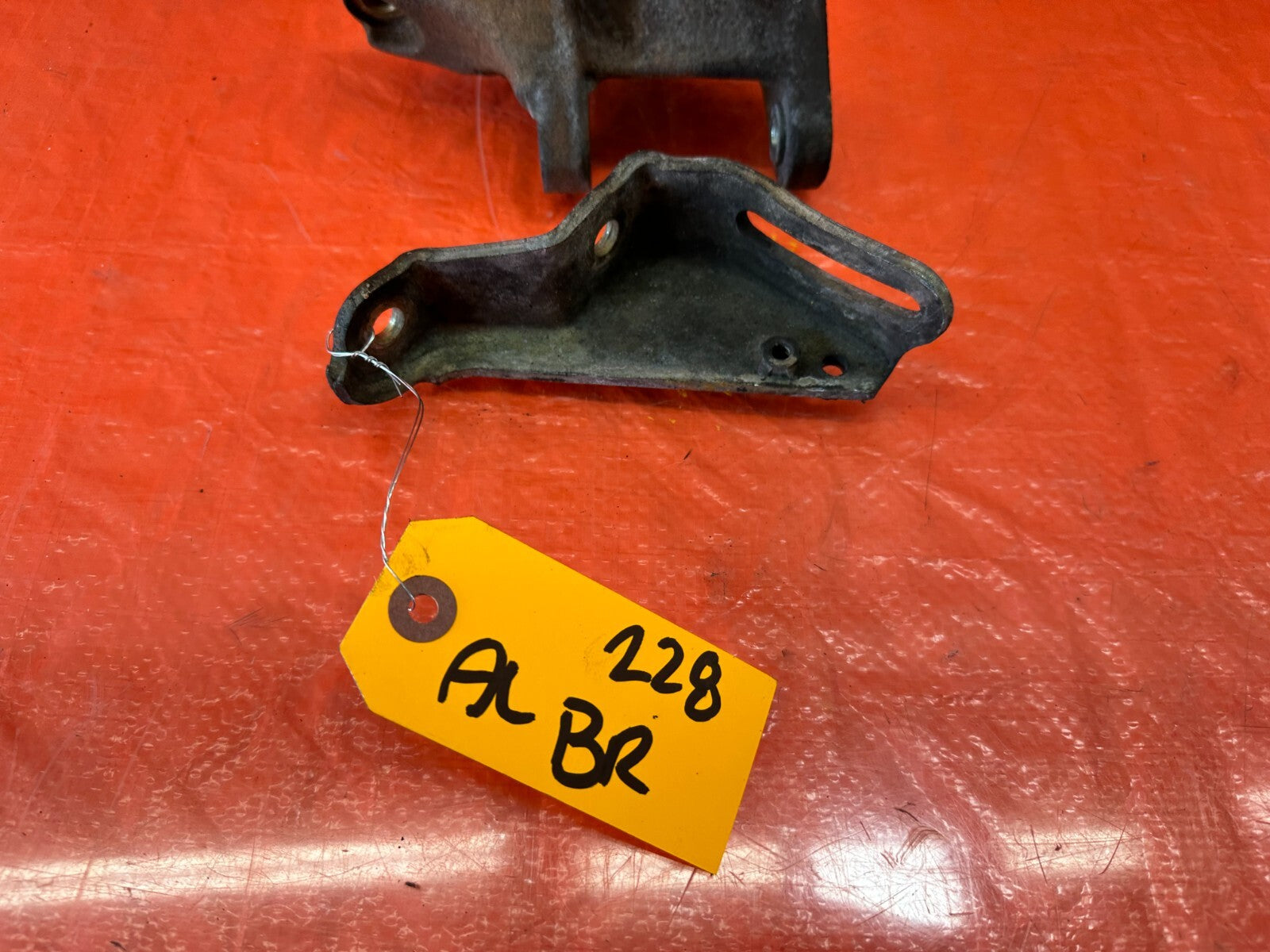 94 01 ACURA INTEGRA   ALTERNATOR MOUNTING BRACKET SET   TOP & BOTTOM   OEM #2285