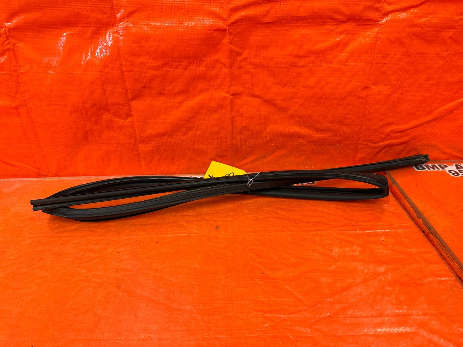 15 21 SUBARU WRX & STI DRIVER LEFT REAR WINDOW GLASS RUN CHANNEL   OEM #1828