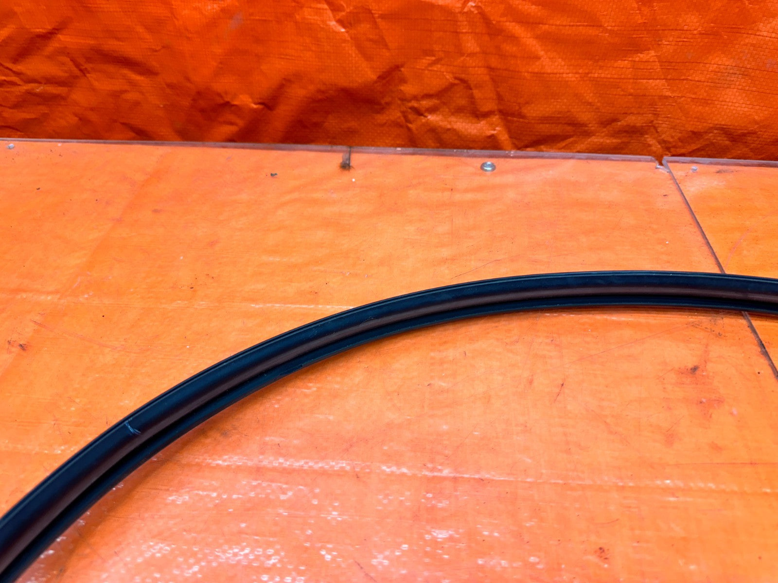92 95 HONDA CIVIC 2D   PASSENGER RIGHT DOOR WINDOW RUN CHANNEL SEAL   OEM #33319