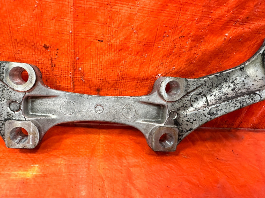 09 11 MAZDA RX8 RX 8   DIFFERENTIAL MOUNTING BRACKET BRACKETS BRACE   OEM #3035