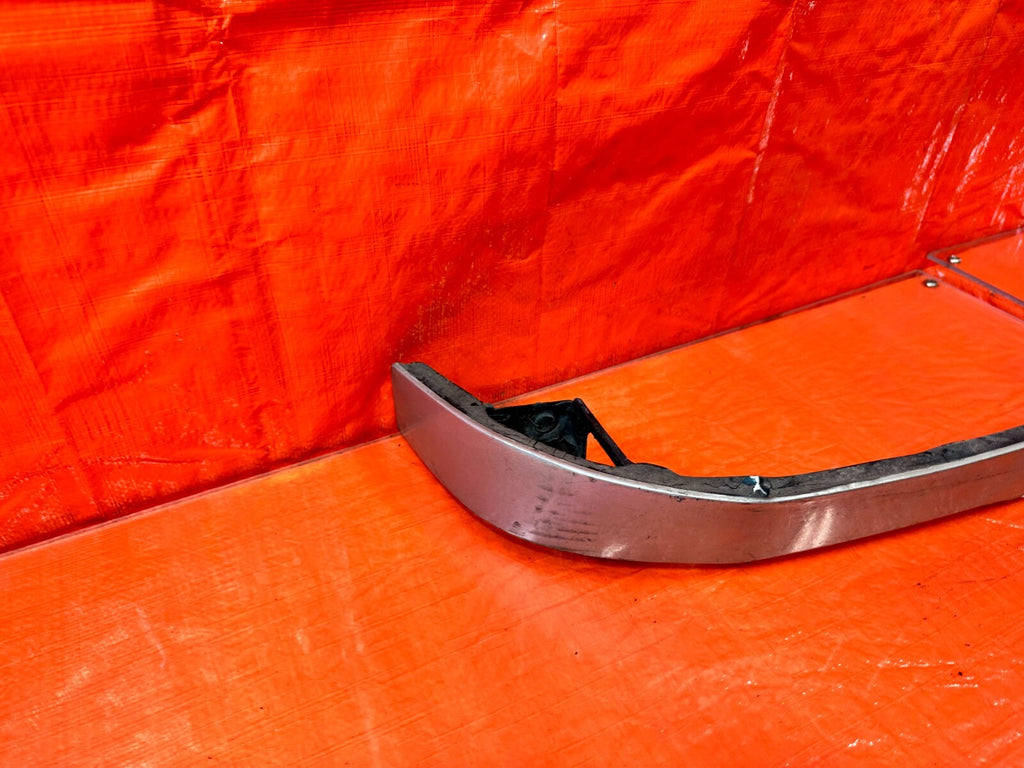 94 01 ACURA INTEGRA REAR BUMPER TAIL LIGHT LAMP GATE TRIM UPPER SKIRT PANEL #2539