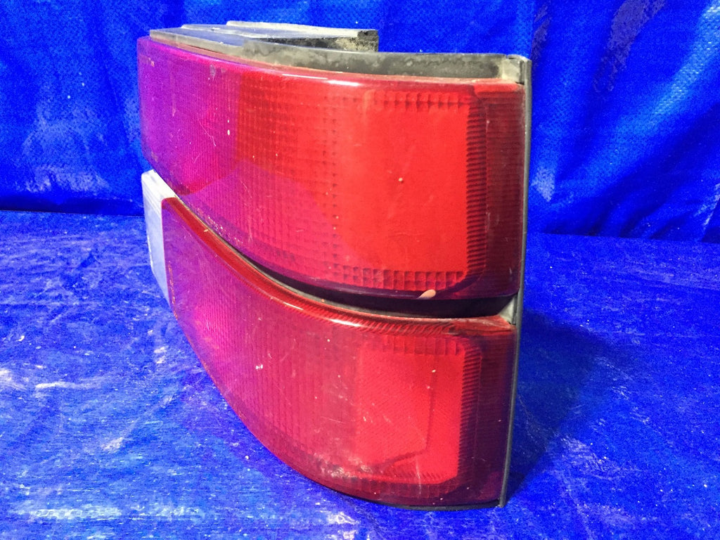 OEM 1983 1984 1985 MAZDA 626 PASSENGER RIGHT TAIL LIGHT PART # 043 6832R4