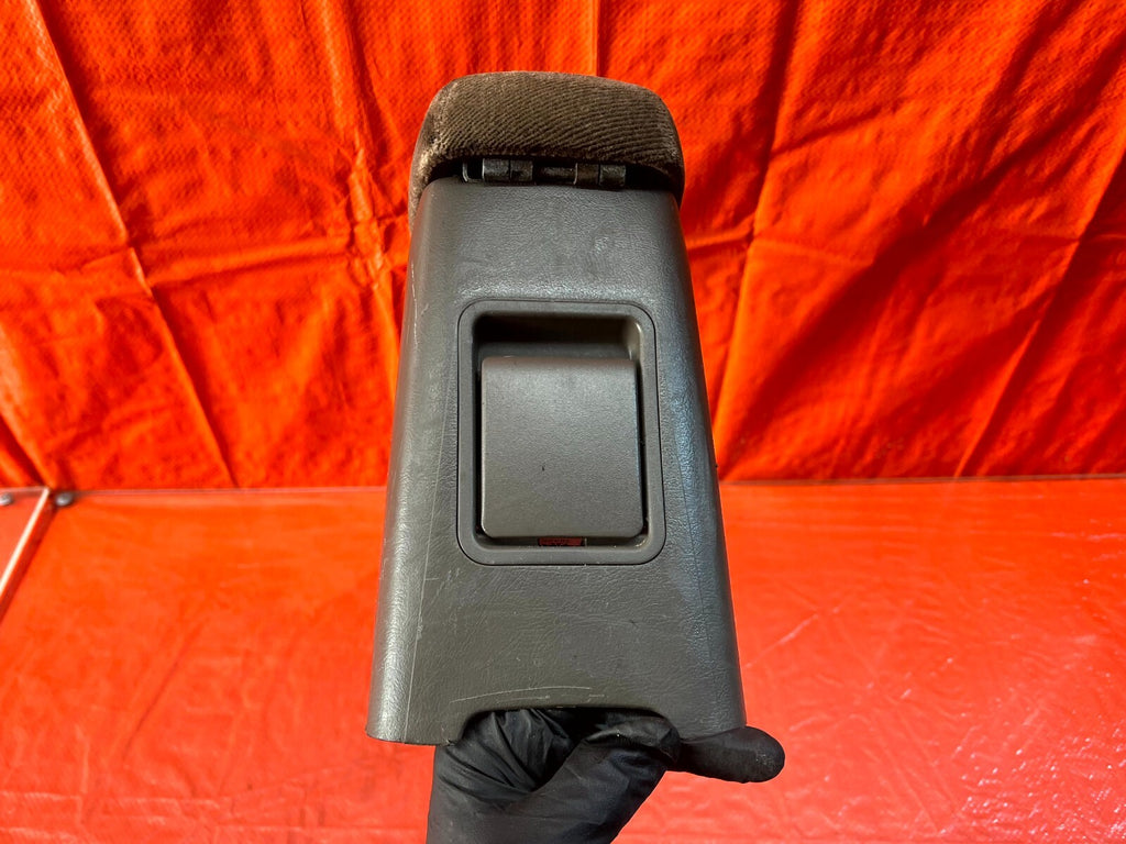 94 01 ACURA INTEGRA   ARM REST / CENTER CONSOLE STORAGE COMPARTMENT TAN OEM #1648