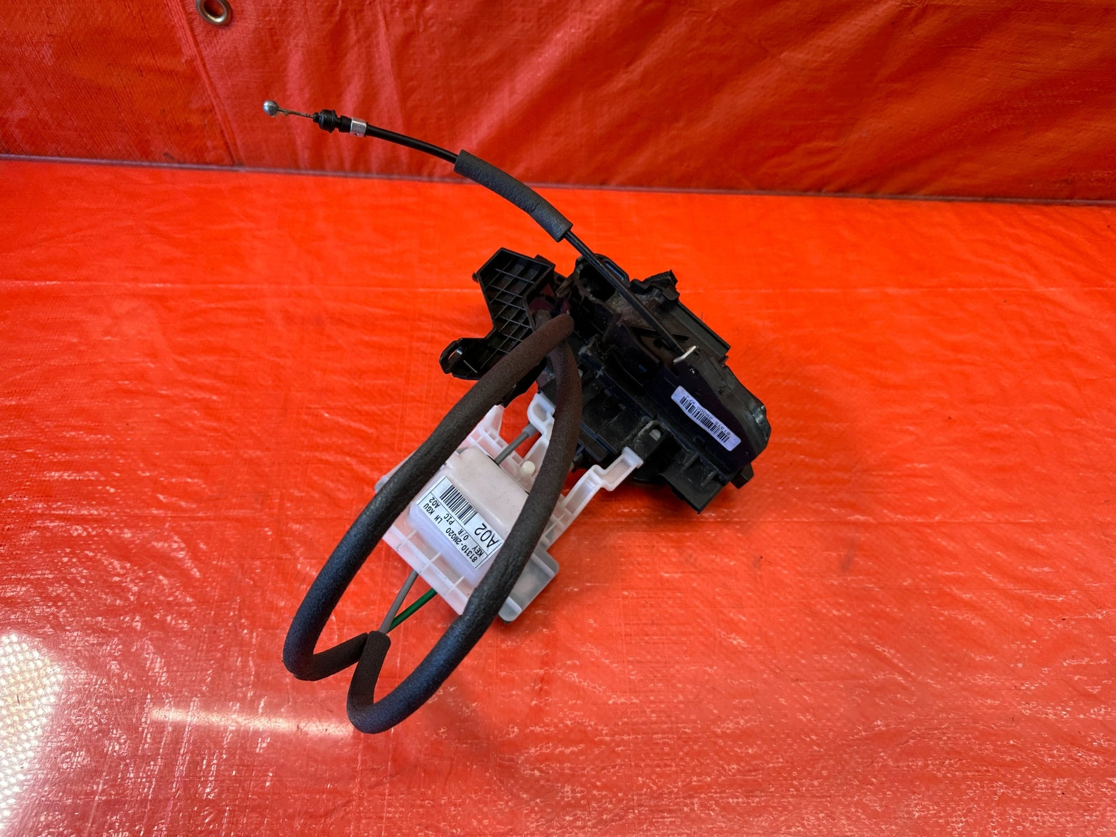 10 16 HYUNDAI GENESIS COUPE   DRIVER LEFT FRONT DOOR LOCK ACTUATOR   OEM OE #21912