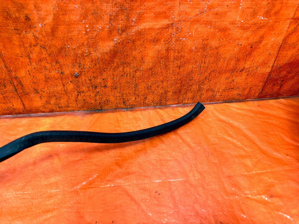 90 91 HONDA CIVIC HATCH   CHASSIS TO DOOR OPEN TRIM WEATHER STRIP LEFT RIGHT 32510
