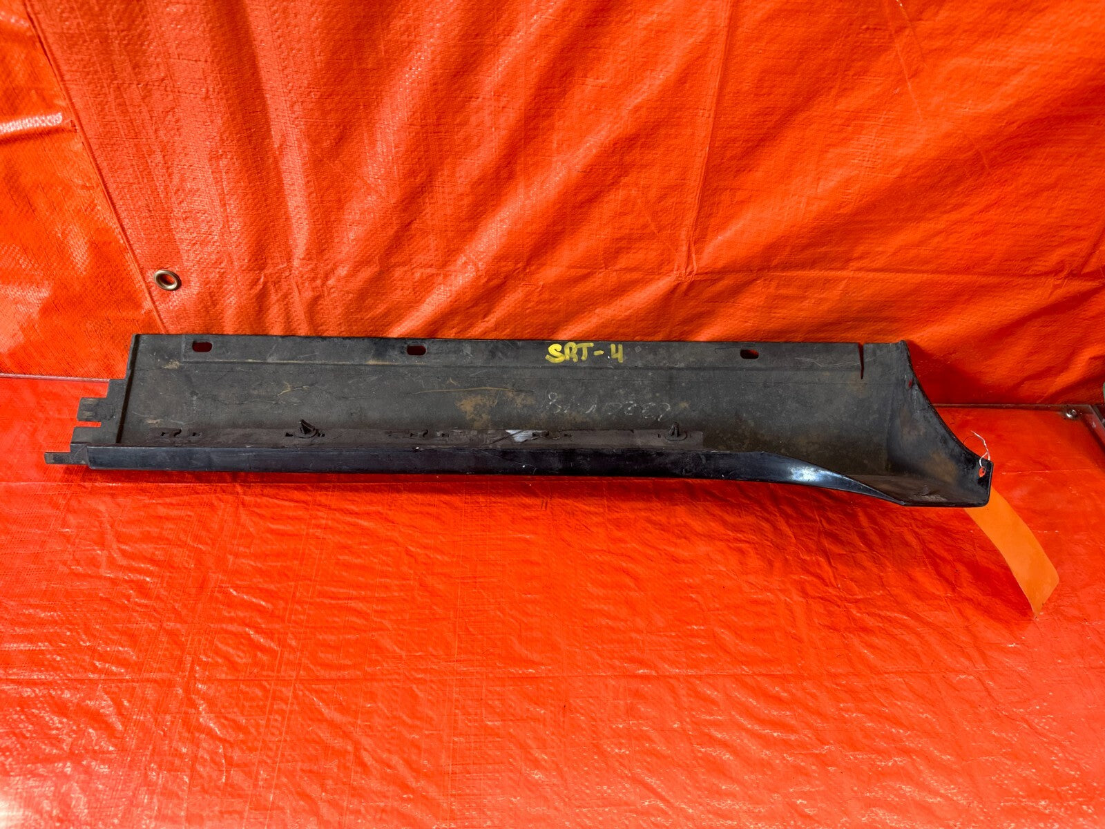 03 05 DODGE NEON SRT 4   DRIVER LEFT SIDE SKIRT ROCKER MOLDING TRIM   OEM5