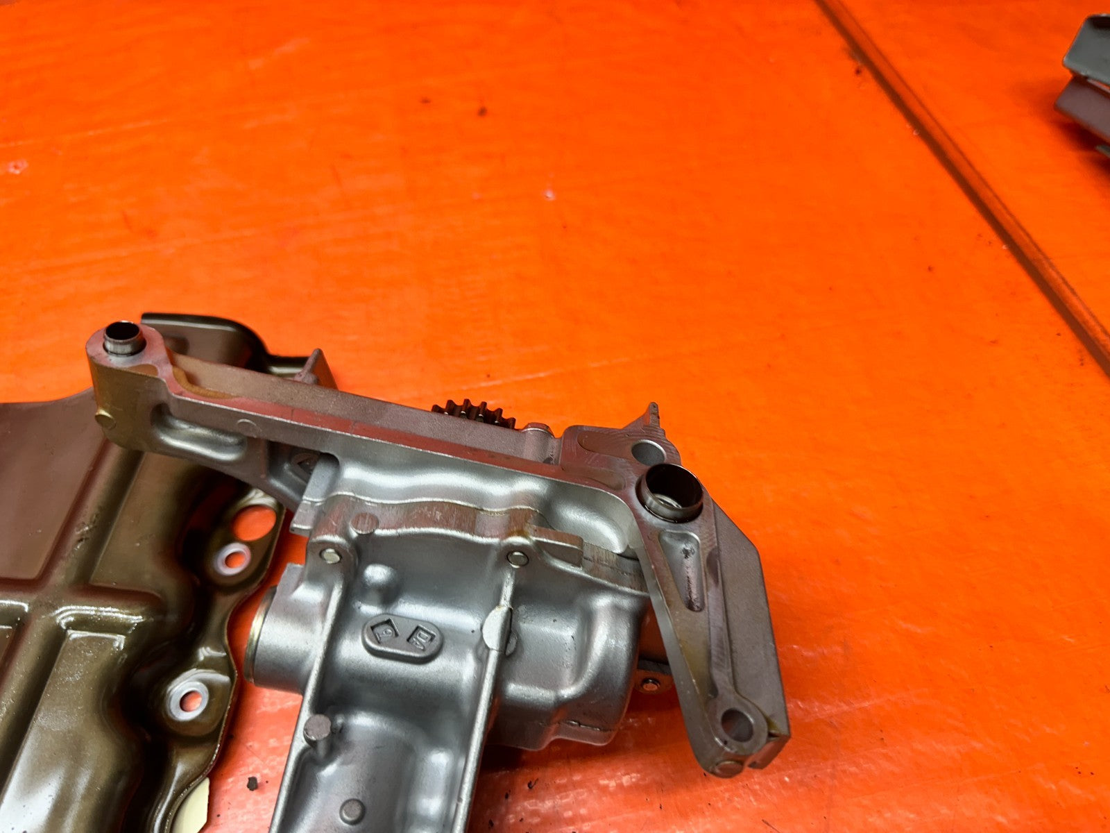 00 03 HONDA S2000 AP1 2.0L F20C ENGINE BLOCK OIL PUMP ASSEMBLY OEM #33715