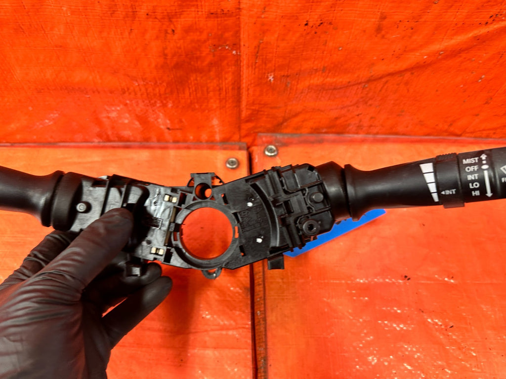 13 16 HYUNDAI GENESIS COUPE   HEADLIGHT AND WIPER COMBINATION SWITCH   OEM 3182