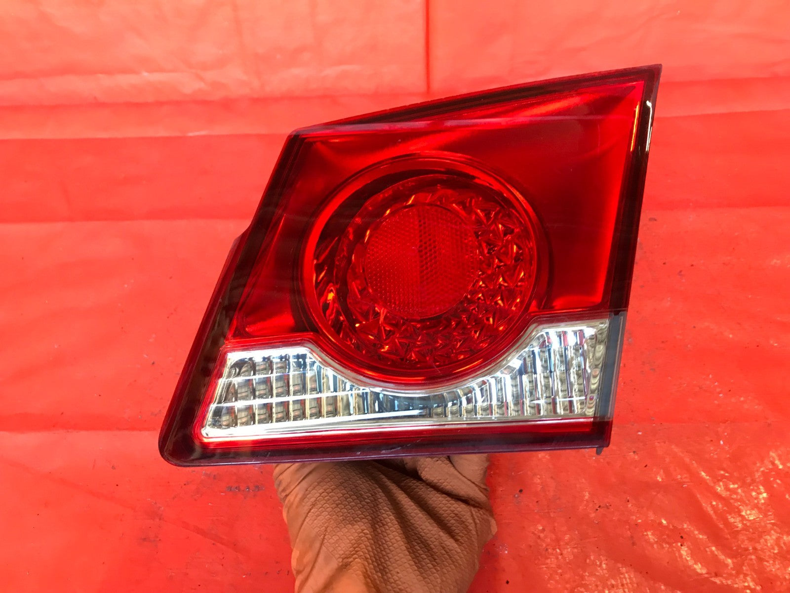 OEM 2013 2014 2015 CHEVROLET CRUZE PASSENGER RIGHT INNER TRUNK TAIL LIGHT LAMP0