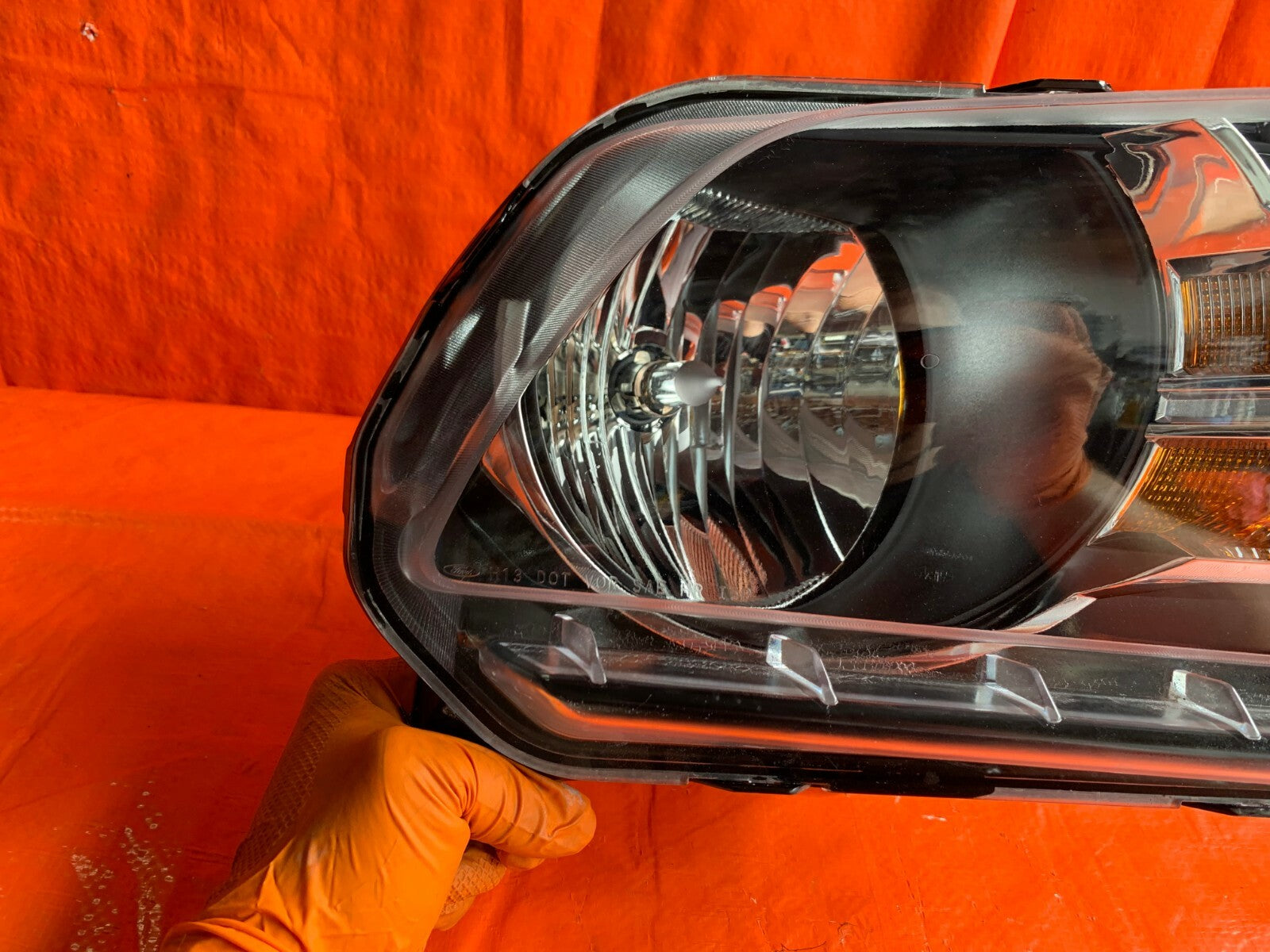 OEM 2010 2011 2012 FORD MUSTANG   PASSENGER RIGHT HEADLIGHT HEADLAMP HALOGEN3