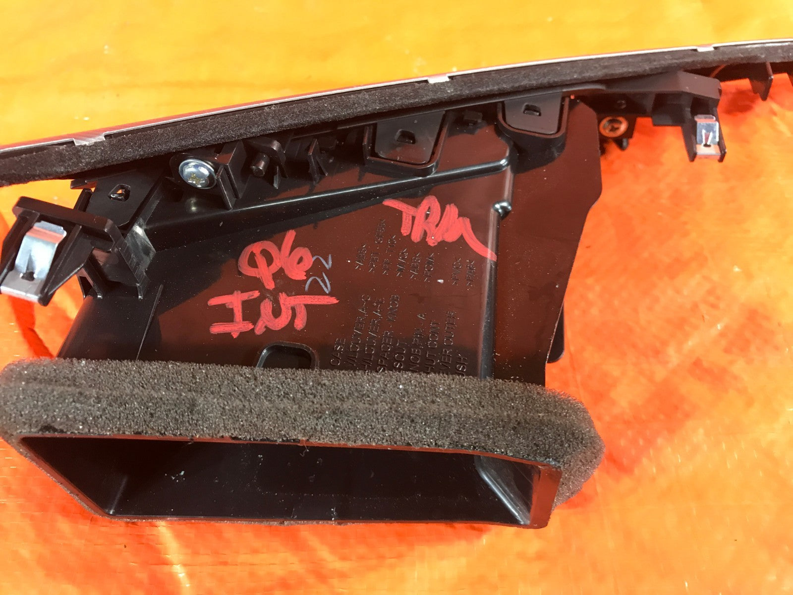 OEM 2017 17 INFINITI Q60 AWD 3.0L TT   PASSENGER RIGHT DASH BOARD AC VENT4