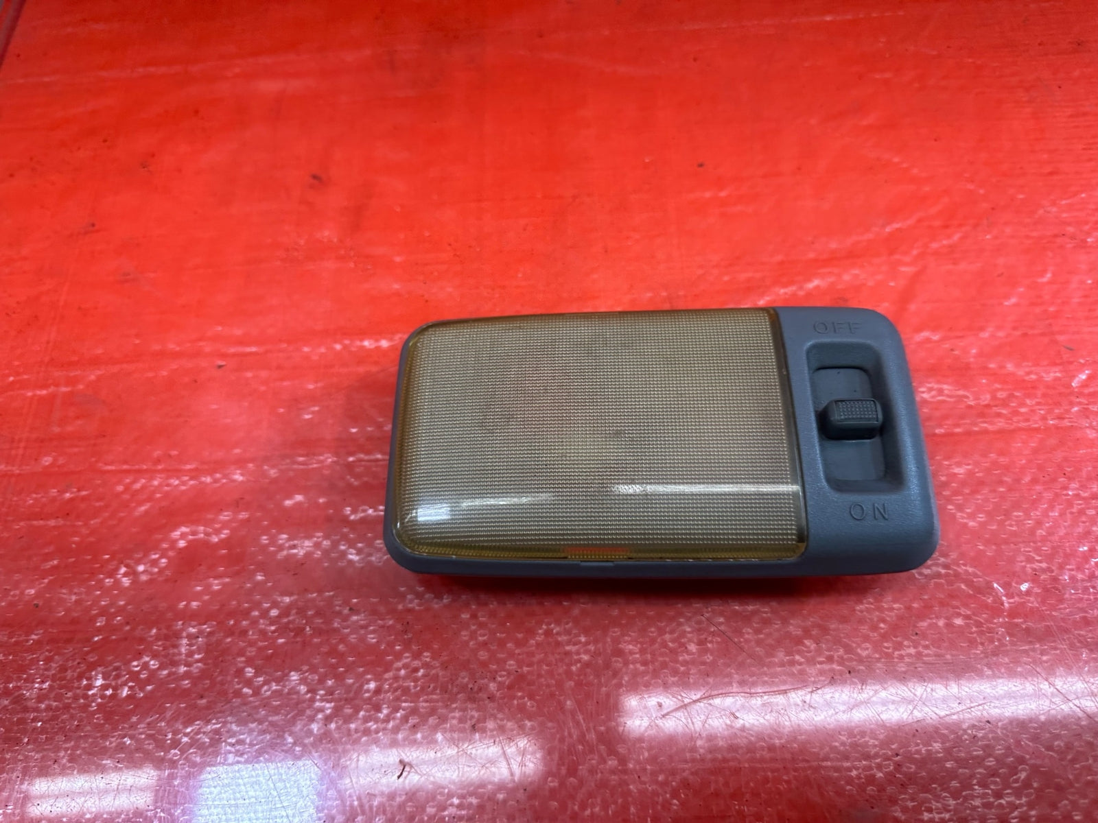 95 98 HONDA ODYSSEY   REAR   DOME MAP READING LIGHT LAMP   OEM FACTORY #1935