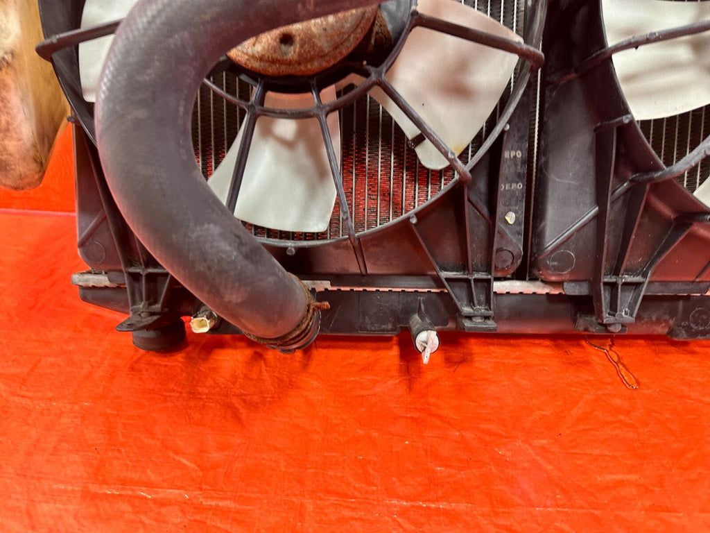 06 11 HONDA CIVIC SI   K20Z3 6 SPEED MANUAL RADIATOR ASSEMBLY   OEM FACTORY #28213