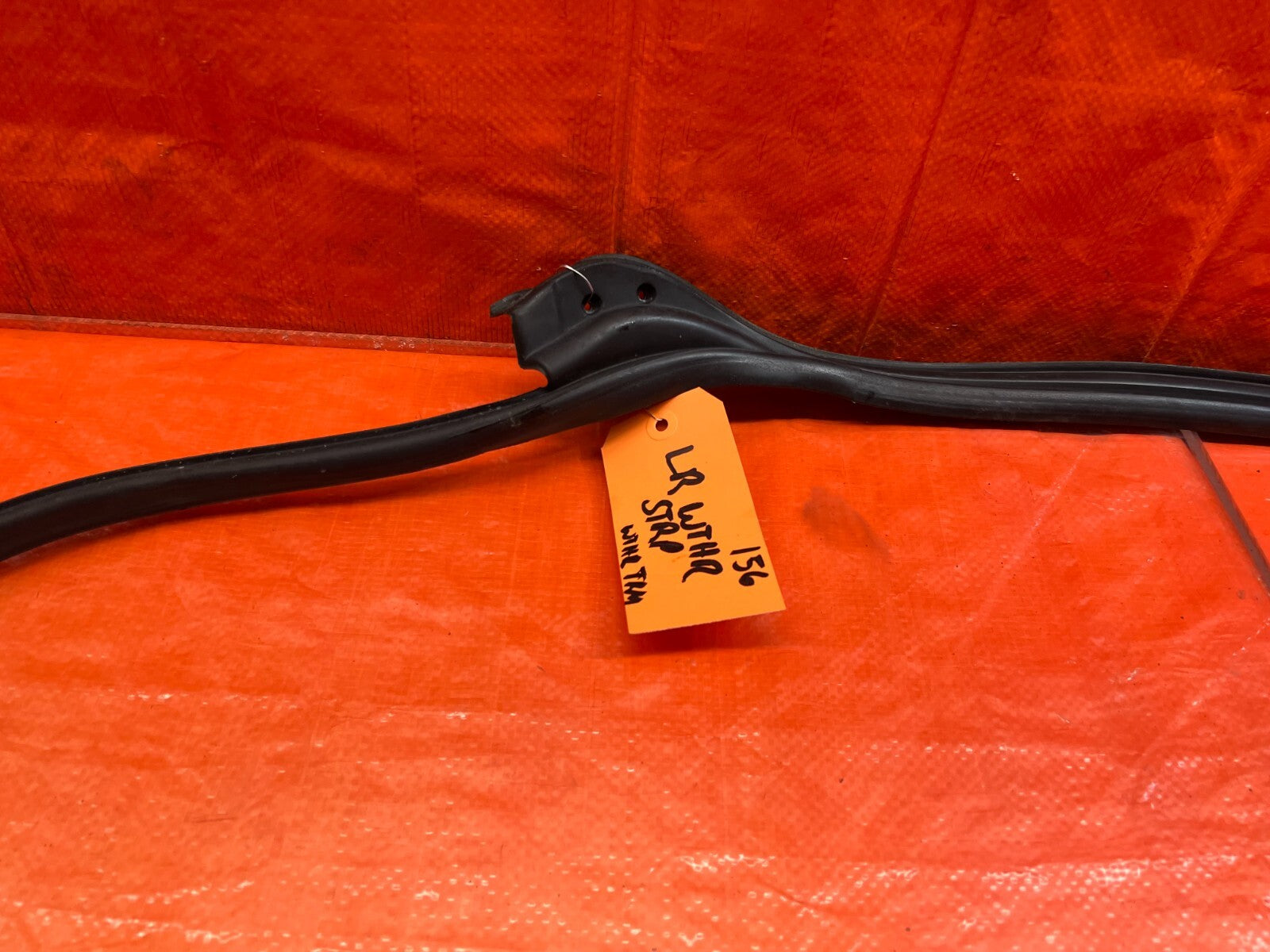 04 08 ACURA TSX   DRIVER LEFT REAR DOOR WEATHER STRIP TRIM SEAL GASKET OEM 1569