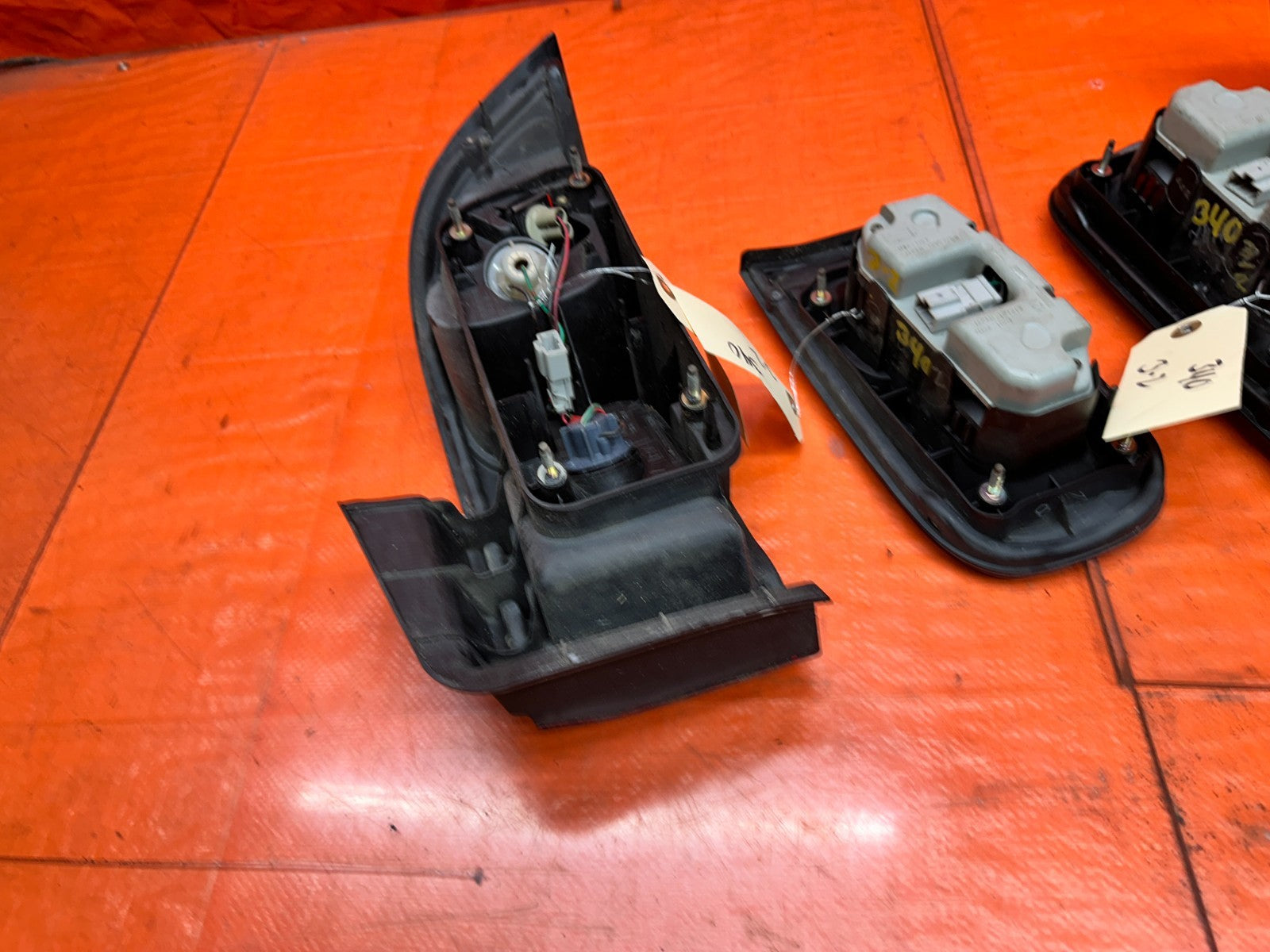94-01 ACURA INTEGRA 4D SEDAN REAR TAIL LIGHT LAMPS SET ALL 4 OEM #34020