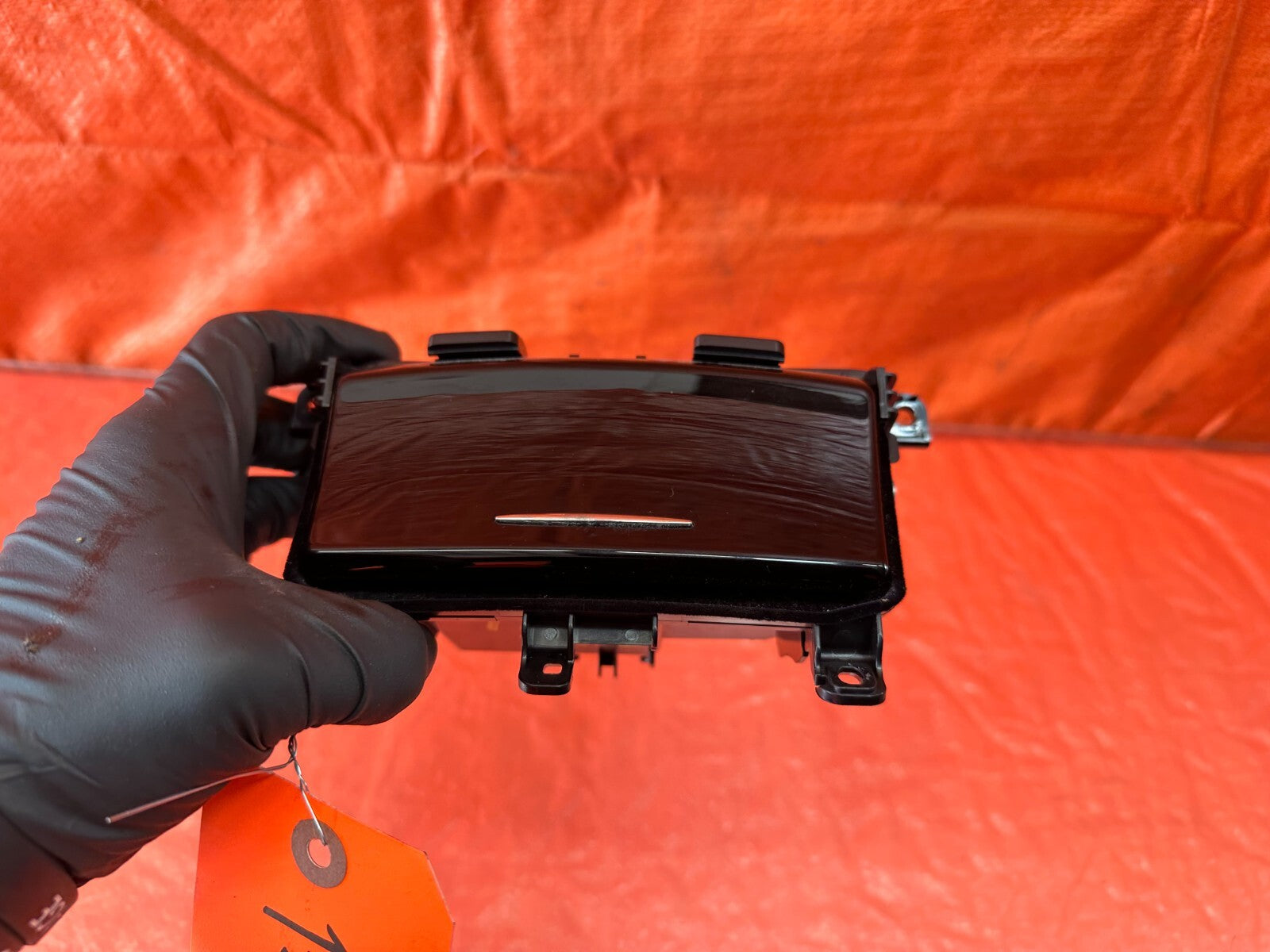 16 18 INFINITI Q50   12 VOLT 12 V CENTER CONSOLE STORAGE CUBBY POCKET   OEM 2422
