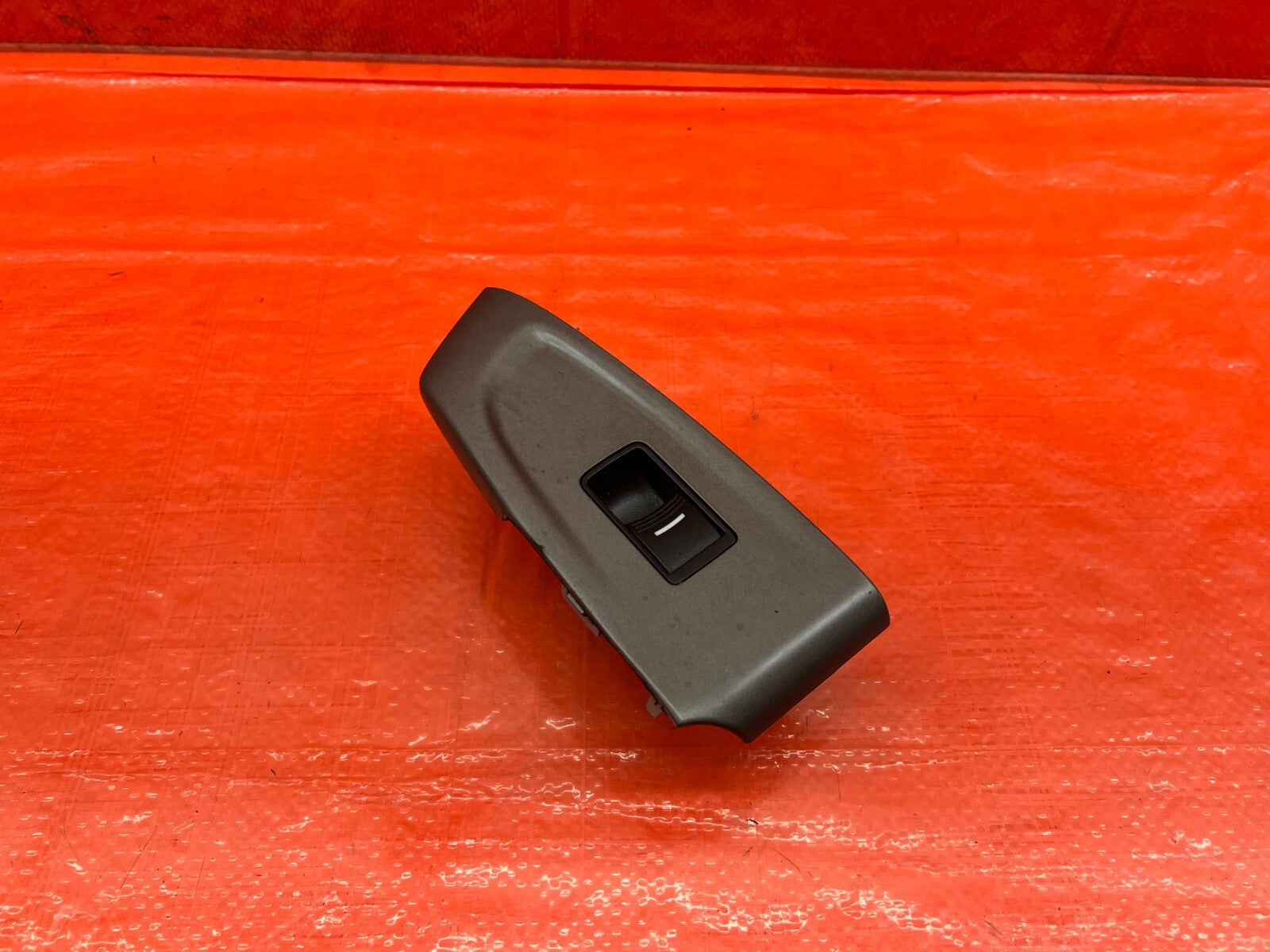 09 10 ACURA TSX   WINDOW SWITCH   PASSENGER RIGHT REAR SIDE   OEM FACTORY #1680