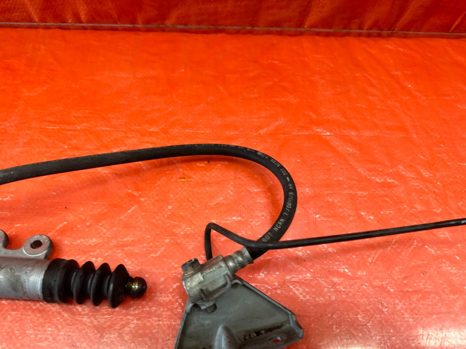 04 09 HONDA S2000   CLUTCH SLAVE CYLINDER   OEM FACTORY OE #1976