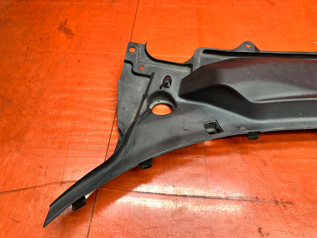 03-08 NISSAN 350Z - DRIVER LEFT WINDSHIELD COWL TRIM - OEM #3466