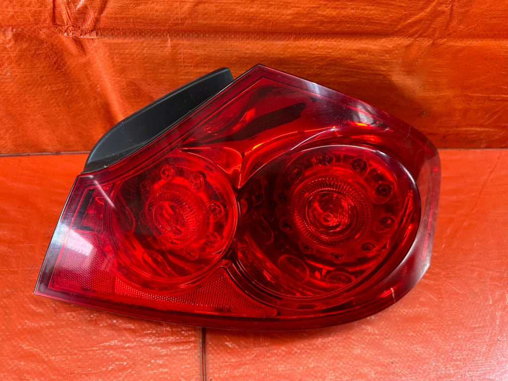 09 13 INFINITI G37 SEDAN PASSENGER RIGHT OUTER TAIL LIGHT LAMP OEM FACTORY #2384