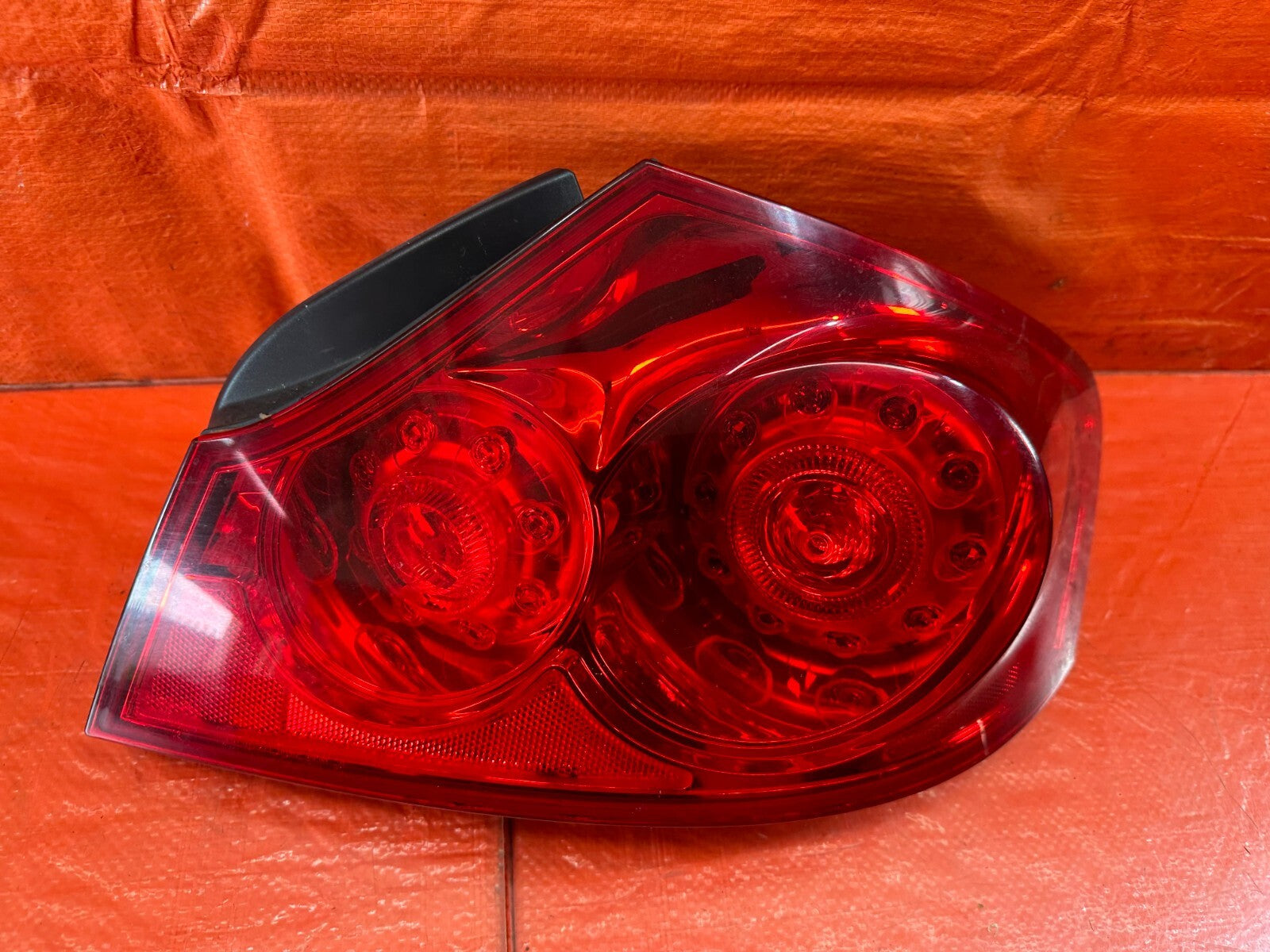 09 13 INFINITI G37 SEDAN PASSENGER RIGHT OUTER TAIL LIGHT LAMP OEM FACTORY #2384