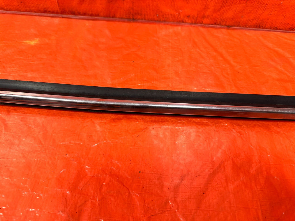 08 15 INFINITI G37 COUPE &   DRIVER LEFT EXTERIOR WINDOW GLASS TRIM OEM 2783