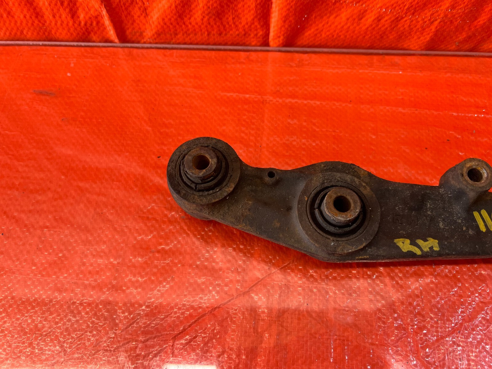 94   01 ACURA INTEGRA 2 DOOR   PASSENGER RIGHT REAR LOWER CONTROL ARM   OEM #1195