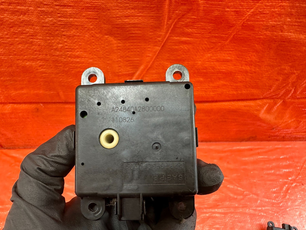 09 13 INFINITI G37 SEDAN   AIR CONDITIONING AC MOTOR   A24840A2800000   OEM #2384