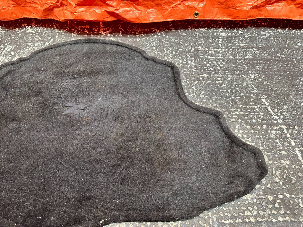 2004 04 NISSAN 350Z CONVERTIBLE INTERIOR TRUNK CARPET TRIM LINER   OEM #26210