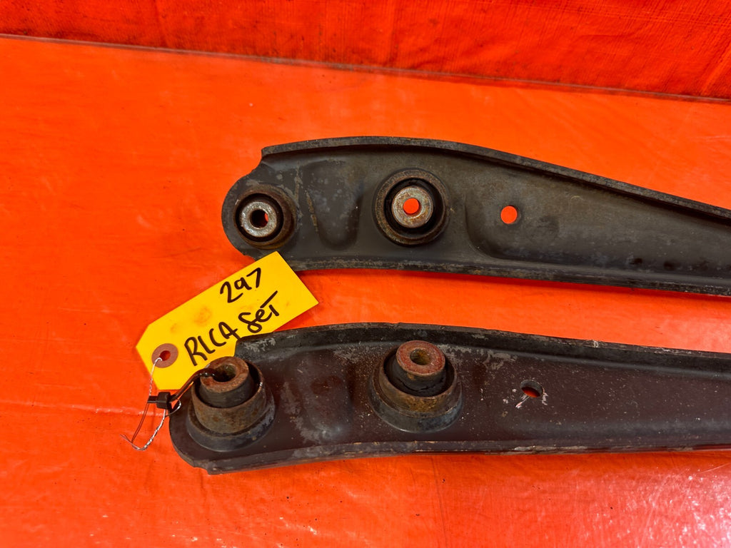 99 00 HONDA CIVIC SI EM1   REAR SWAY BAR MODEL REAR LOWER CONTROL ARMS   OEM 2975