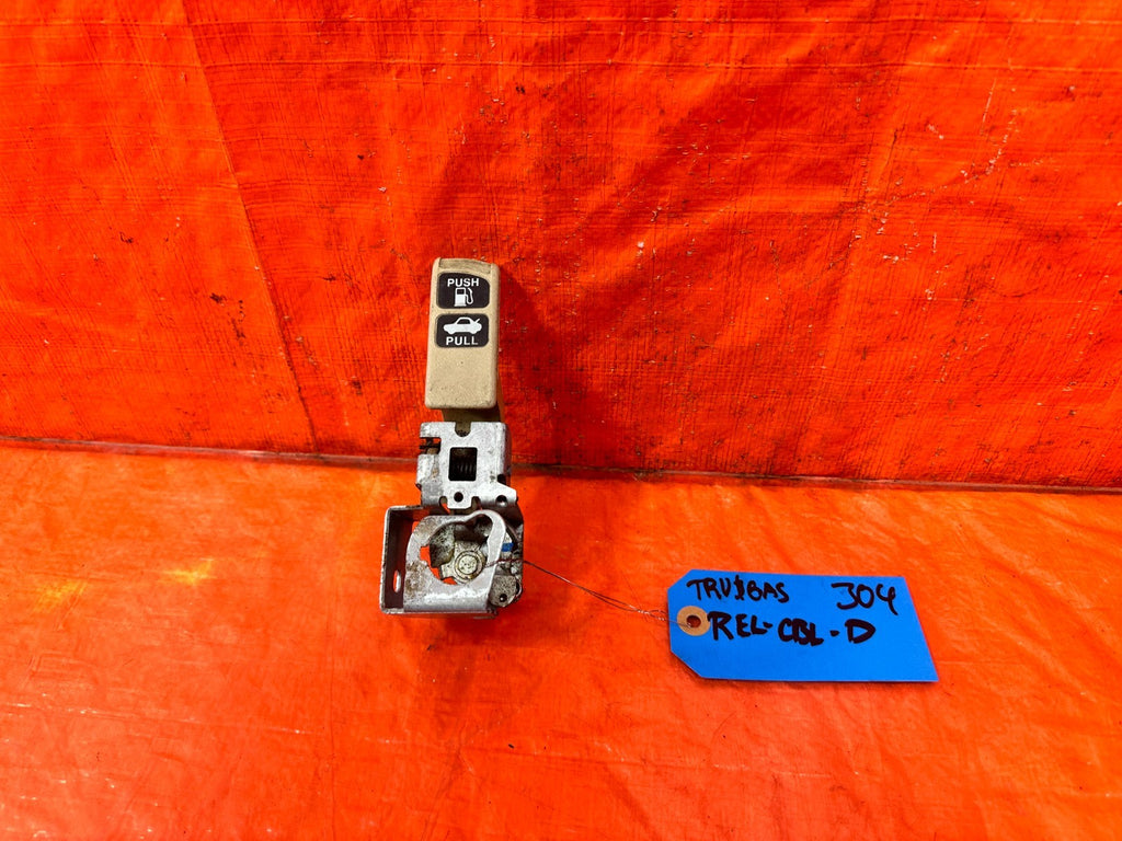 04 08 ACURA TSX   GAS FUEL LID COVER RELEASE CABLE WIRE  LEVER PULL HANDLE 3040