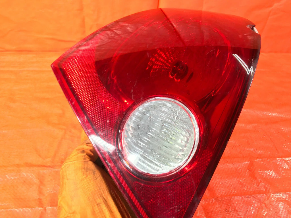 OEM 2008 2009 2010 CHEVROLET COBALT   SEDAN   PASSENGER RIGHT TAIL LIGHT LAMP  3