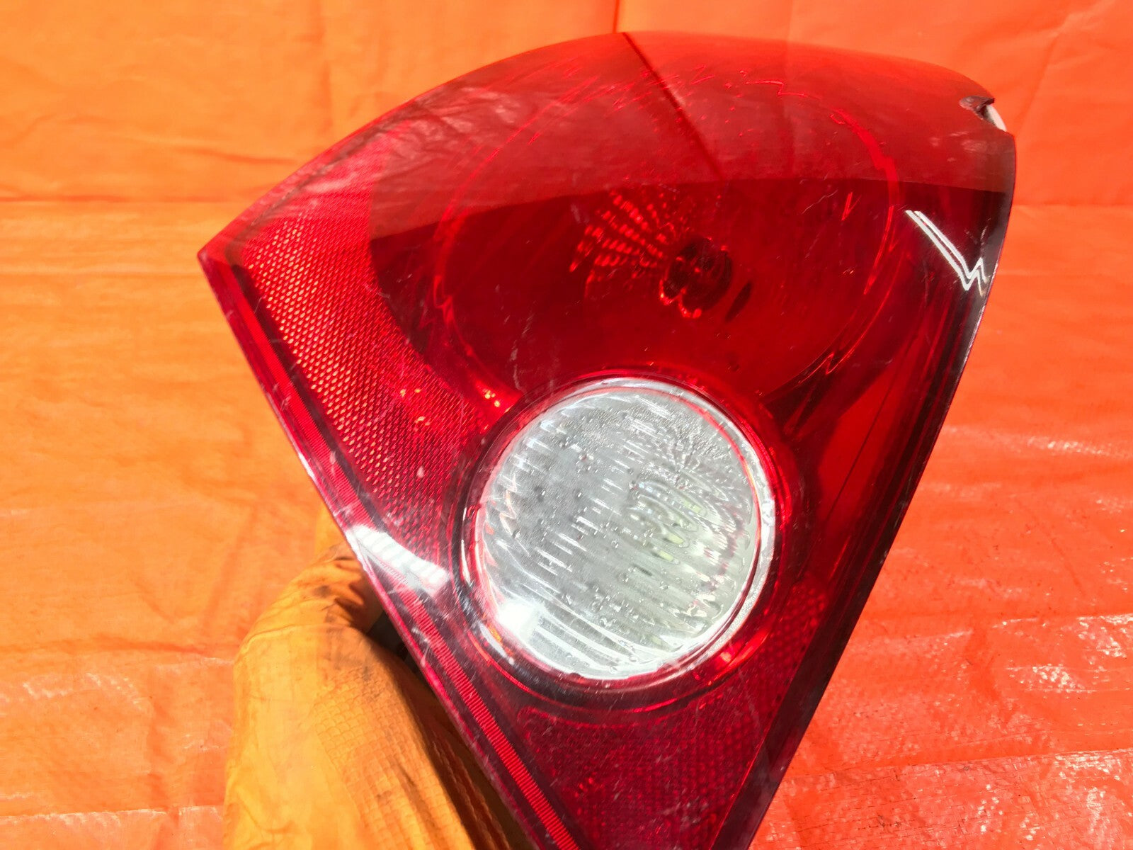 OEM 2008 2009 2010 CHEVROLET COBALT   SEDAN   PASSENGER RIGHT TAIL LIGHT LAMP  3