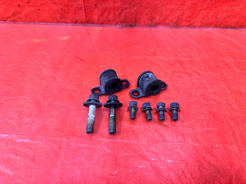 94 01 ACURA INTEGRA   REAR SWAY BAR BUSHINGS AND BRACKETS LEFT & RIGHT OEM #3091
