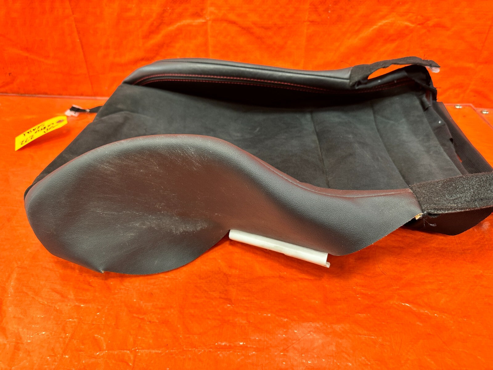 18 20 SUBARU BRZ   PASSENGER RIGHT FRONT LOWER SEAT SKIN LEATHER WRAP   OEM #2923