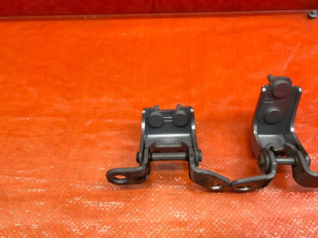 04 08 ACURA TSX   DRIVER LEFT REAR   DOOR HINGE SET UPPER LOWER   OEM #1566