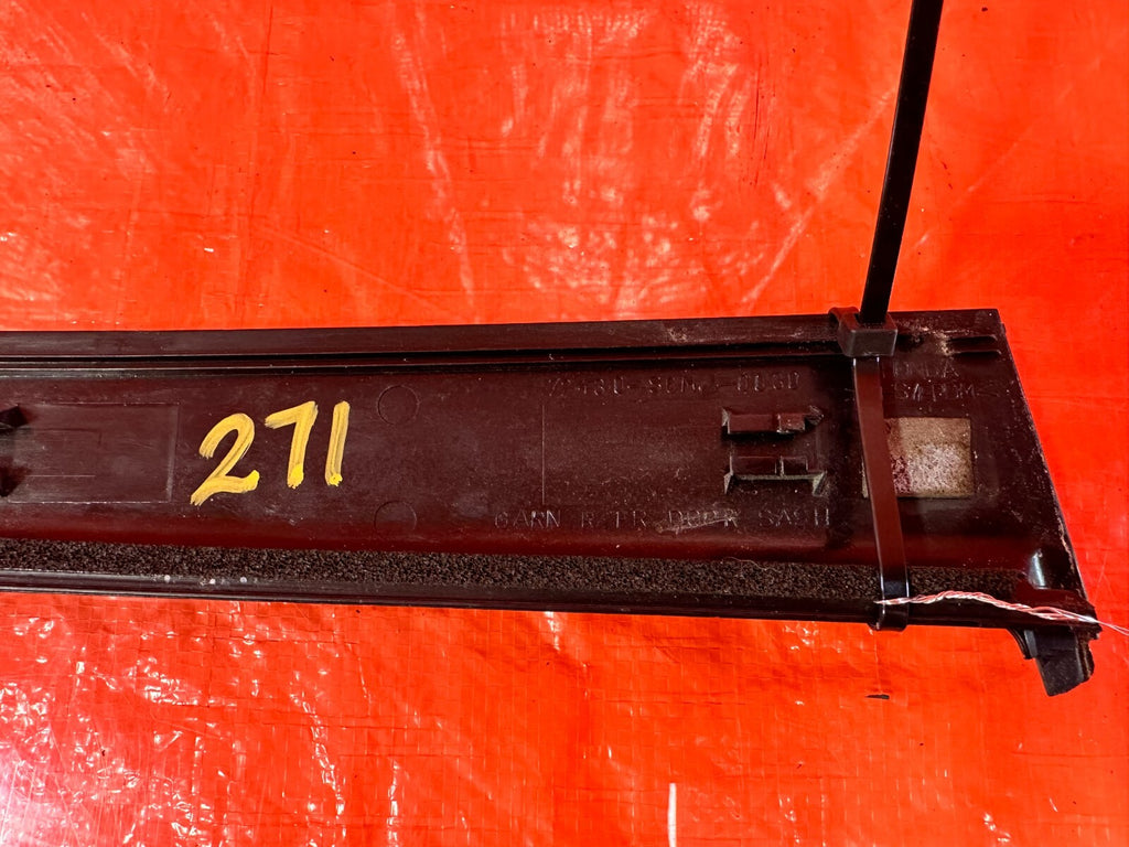 02 06 ACURA RSX   RIGHT DOOR SASH PILLAR TRIM   PASSENGER SIDE   OEM #2717