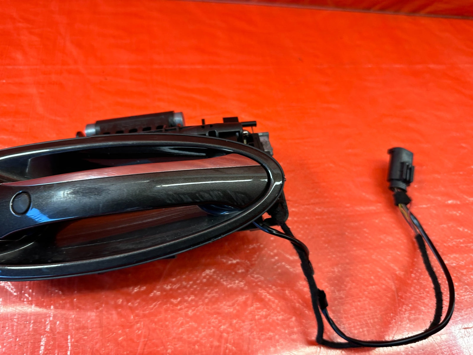 10 16 PORSCHE PANAMERA PASSENGER RIGHT REAR EXTERIOR DOOR HANDLE OEM FACTORY #657
