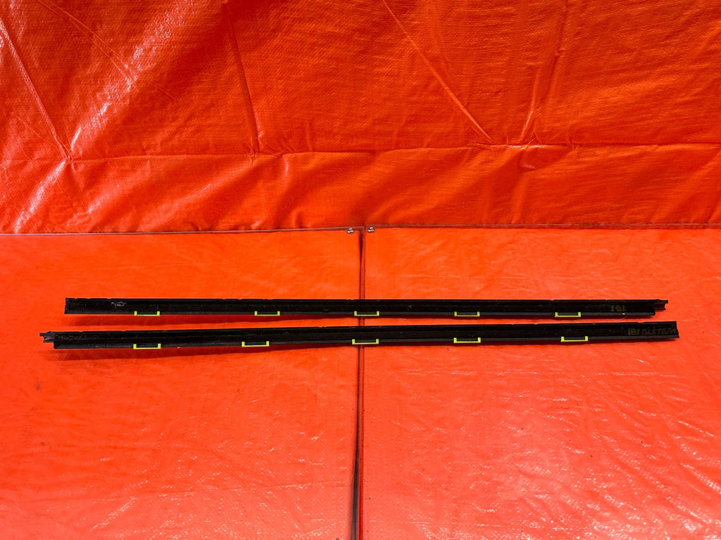 96 00 HONDA CIVIC COUPE HATCH EXTERIOR DOOR WINDOW GLASS TRIM SET LEFT RIGHT 1819