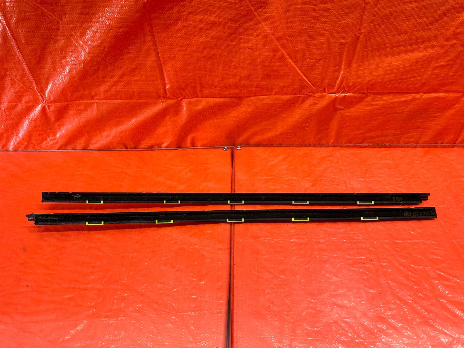 96 00 HONDA CIVIC COUPE HATCH EXTERIOR DOOR WINDOW GLASS TRIM SET LEFT RIGHT 1819