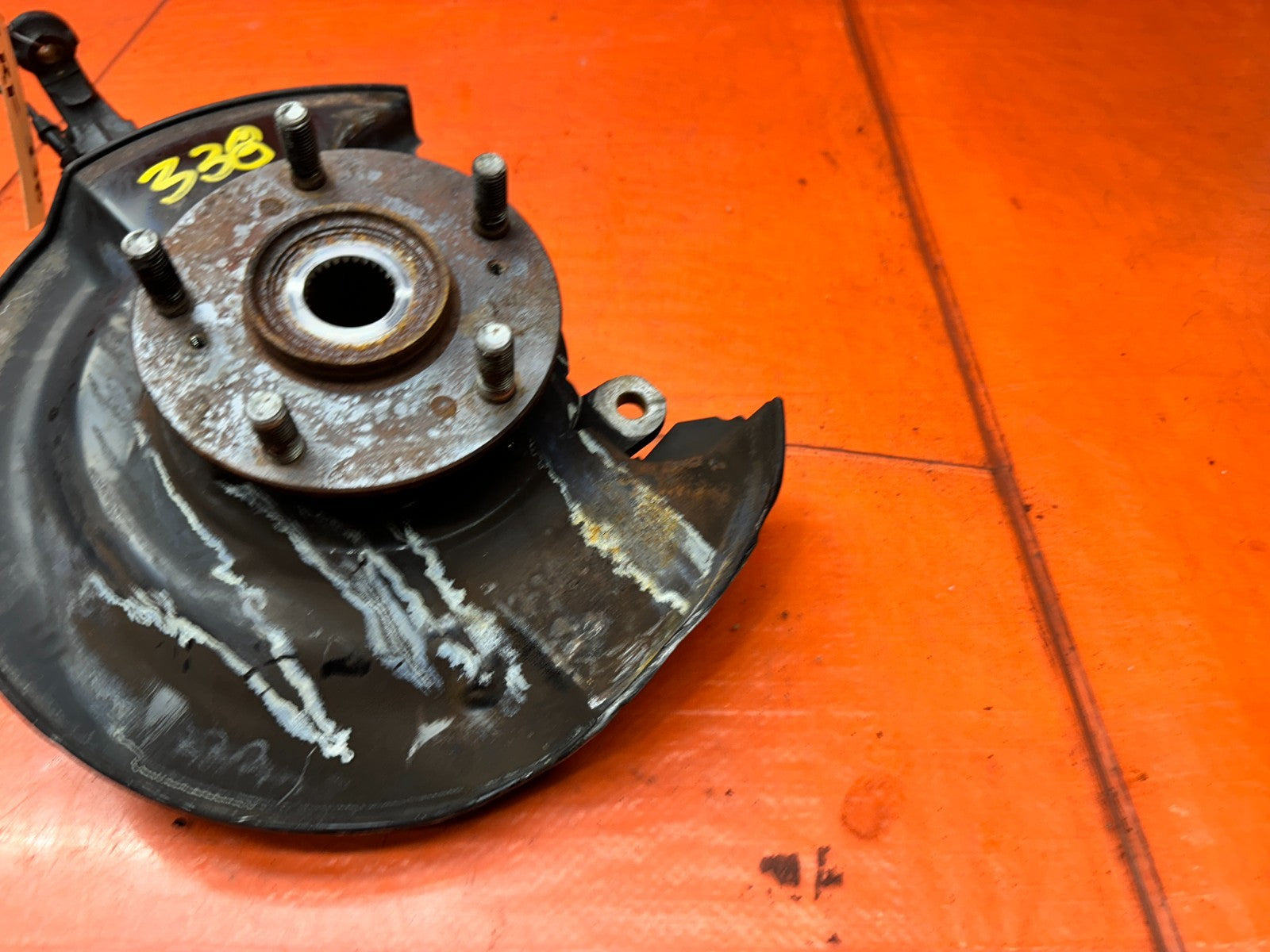 04-05 ACURA TSX 2.4L FRONT RIGHT PASSENGER SPINDLE KNUCKLE HUB OEM #3385