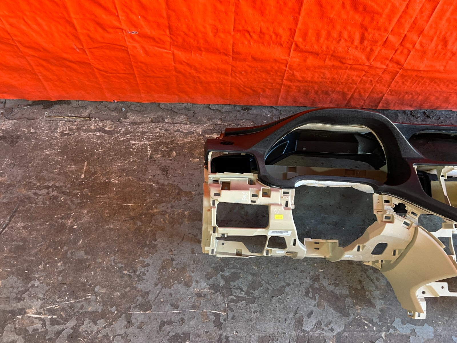 09 14 ACURA TSX   DASHBOARD PANEL DASH BOARD   BLACK & IVORY TRIM   OEM #1587
