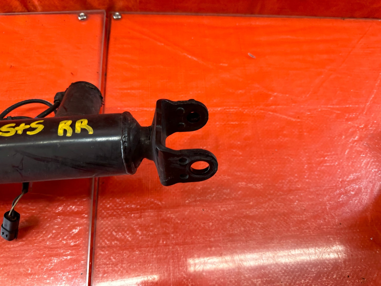18 20 INFINITI Q50 Q60 RED SPORT 400   RWD   RIGHT REAR SHOCK & SPRING OEM #2004