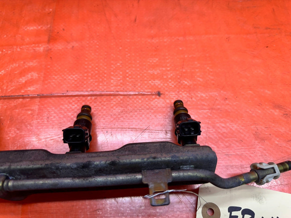 04-05 ACURA TSX 2.4L K24A2 ENGINE FUEL RAIL WITH GAS INJECTORS HARNESS OEM #05 T8